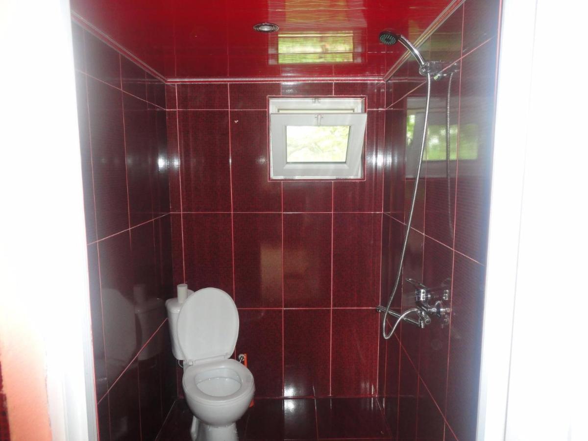 Guest House Надежда Kobuleti Pokoj fotografie